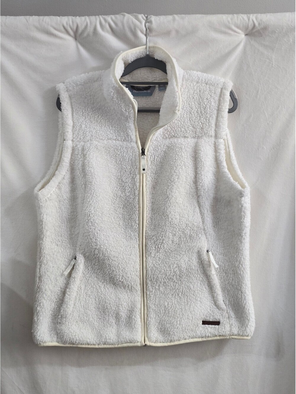 Free Country Women's White Sherpa Fleece Vest XL